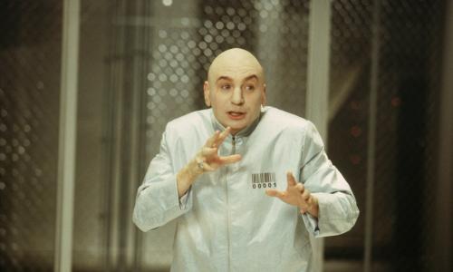 10 актеров, сыгравших больше одной роли за фильм