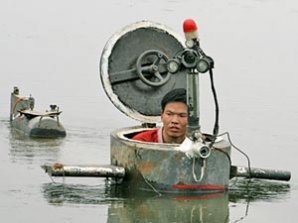 Китаец создал собственную подводную лодку