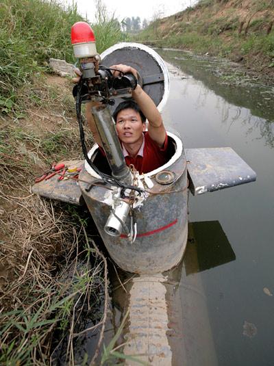 Китаец создал собственную подводную лодку