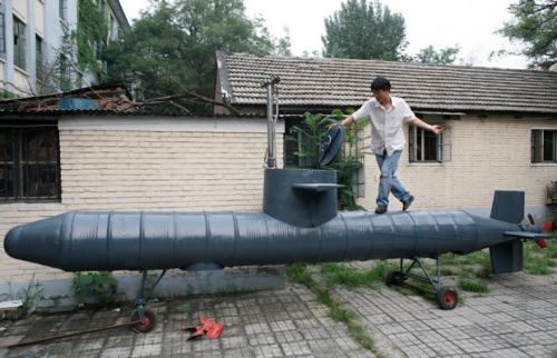Китаец создал собственную подводную лодку