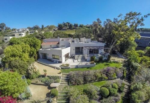 Виллы звезд, на которые невозможно смотреть без зависти