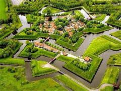 Средневековые бастионы притворились звёздами