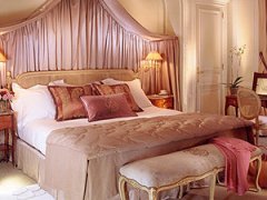 Отпуск со звездами: где любят останавливаться знаменитости