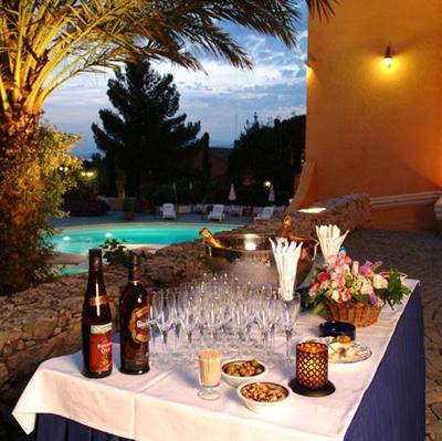 Отпуск со звездами: где любят останавливаться знаменитости