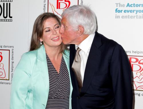 Неравные браки знаменитостей с самой большой разницей в возрасте