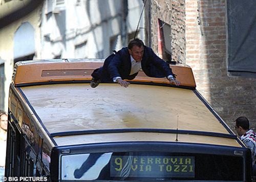 «Проклятье Бонда» настигло Дэниела Крэйга