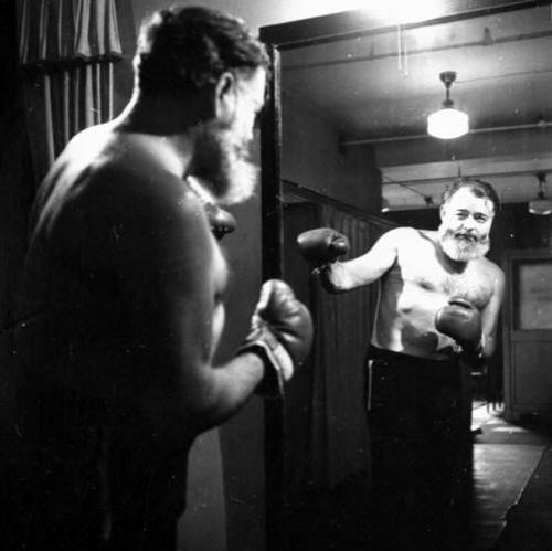 Редкие снимки знаменитостей прошлого и настоящего. Часть 15