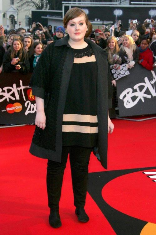 20 звезд, которые постоянно набирают вес