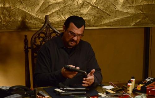 20 звезд, которые постоянно набирают вес