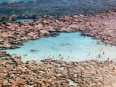 Земной рай: гавайский пляж внутри древнего кратера
