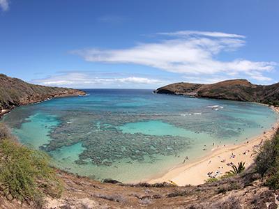 Земной рай: гавайский пляж внутри древнего кратера
