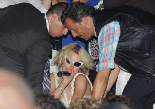 Самые скандальные поступки Пэрис Хилтон