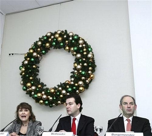 Конец "красных фонарей": проститутки Амстердама обречены на безработицу