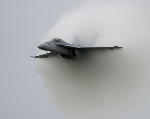 Удивительный эффект Прандтля-Глоерта