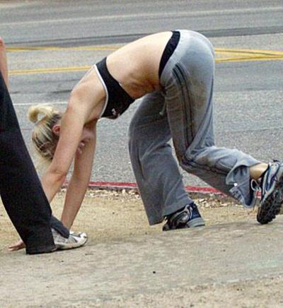 Курьезные падения знаменитостей