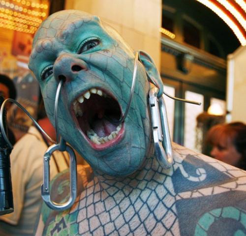 20 человек с самыми жуткими модификациями внешности