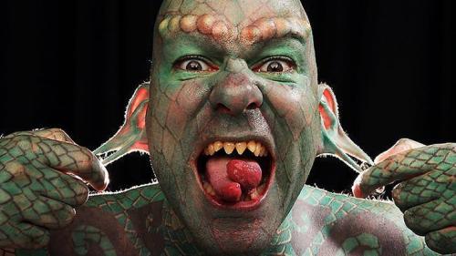 20 человек с самыми жуткими модификациями внешности