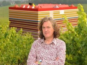 Известный британский автожурналист построил жилой дом из «Лего»