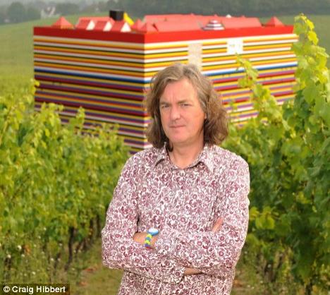 Известный британский автожурналист построил жилой дом из «Лего»