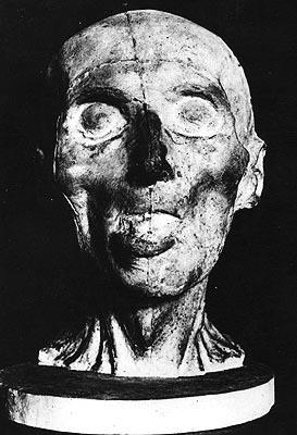 Посмертные маски гениев скрывают зловещие тайны