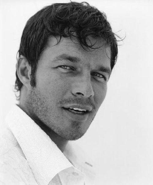 Кэмерон Диаз обручилась с садовником