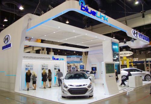 Автомобили все больше и больше выходят в интернет