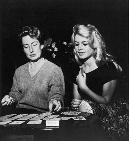 Редкие фото мировых знаменитостей в кругу семьи