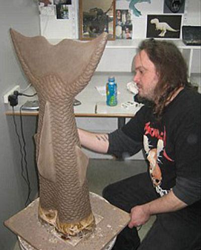 Женщина-инвалид стала русалкой с помощью спецэффекта