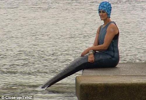 Женщина-инвалид стала русалкой с помощью спецэффекта