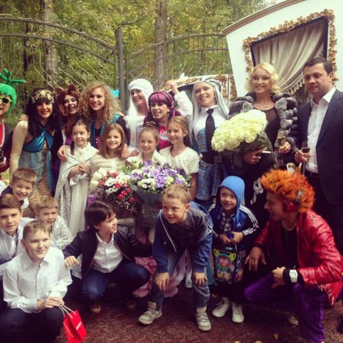 Роскошные Дни Рождения детей знаменитостей