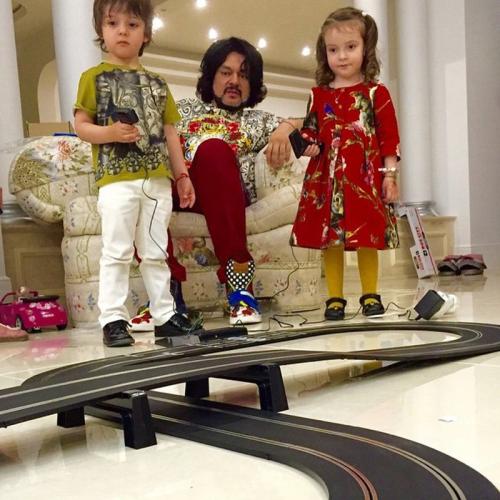 Роскошные Дни Рождения детей знаменитостей