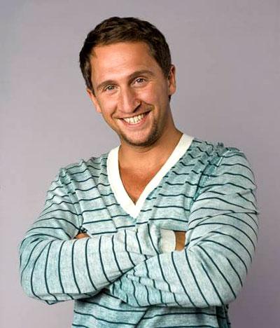 Кто из звезд кого озвучивает в мультфильмах