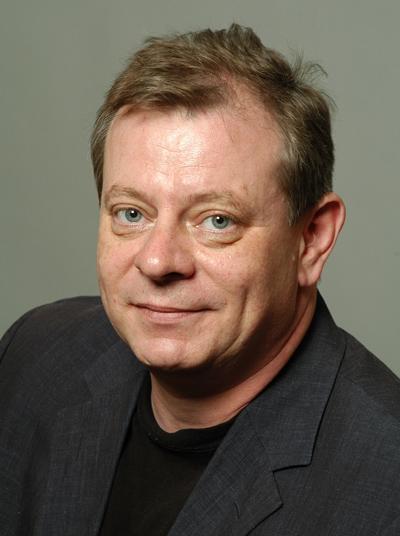 Кто из звезд кого озвучивает в мультфильмах