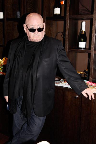 Никас Сафронов отметил свой день рождения