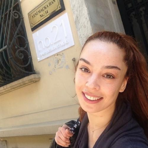 Королевы красоты на сцене и в повседневности