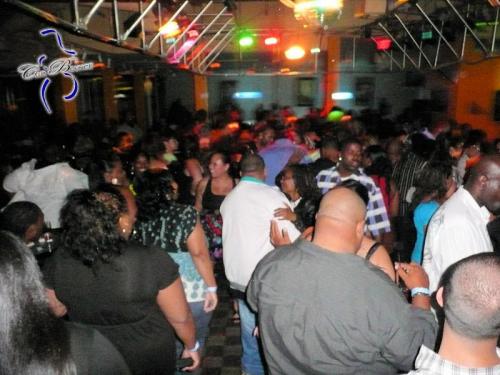 Ночные клубы для толстяков стали новым хитом США