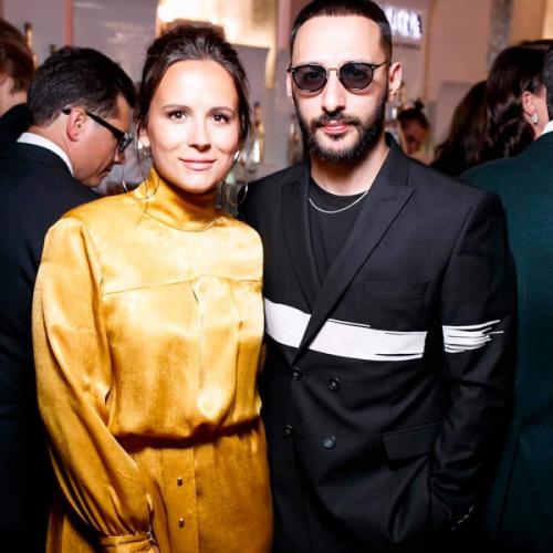 10 очень известных мужчин с неизвестными женами