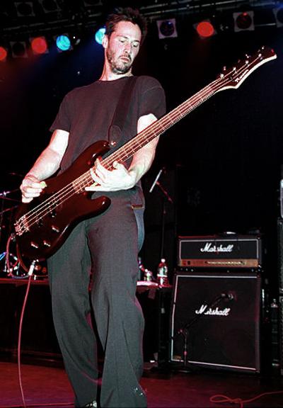 Звезды-многостаночники: со сцены — на экран, и обратно