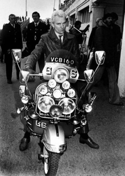 Звезды-многостаночники: со сцены — на экран, и обратно