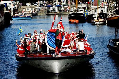 В Копенгагене  прошёл конгресс Санта-Клаусов и Дедов Морозов