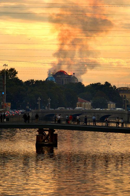 Как горел Троицкий собор в Питере