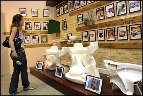 Туалетный музей открылся на Украине