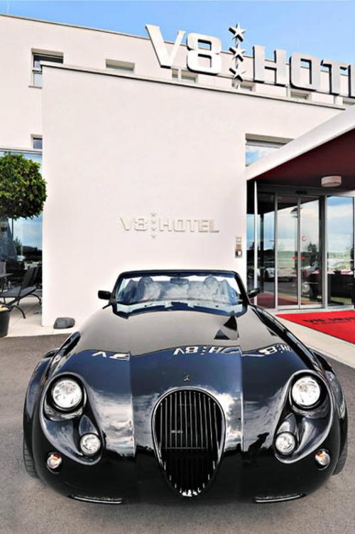 В Германии открылся автомобильный отель