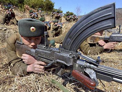 Северная Корея привела ракеты в боевую готовность и целится в США