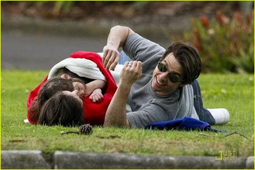 Тома Круза засняли в семейной сцене