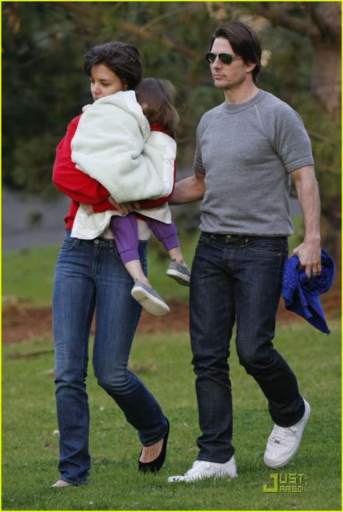 Тома Круза засняли в семейной сцене