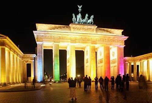 Берлин горит синим пламенем…