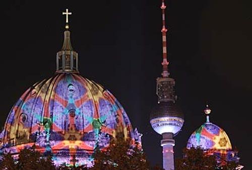 Берлин горит синим пламенем…