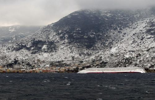 Подъем затонувшего лайнера Costa Concordia