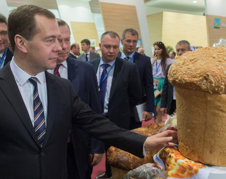 Что постит в соцсетях Дмитрий Медведев